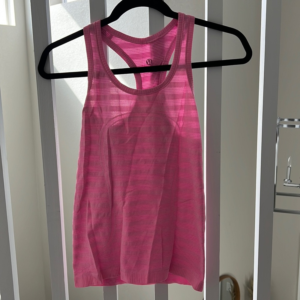 Bubble gum pink lululemon tank
